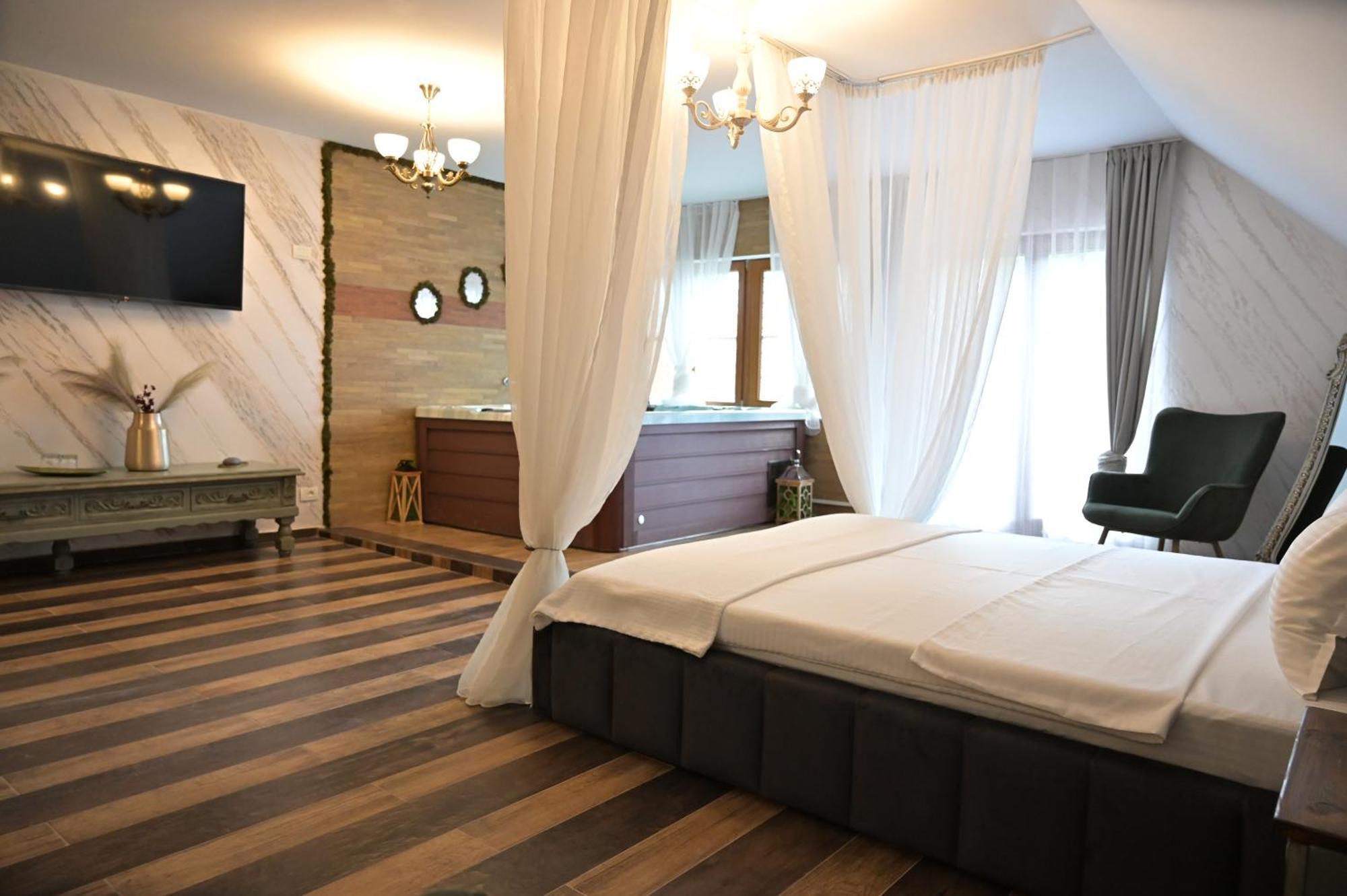 Hotel Conacul Radacinilor Petroşani Exterior foto